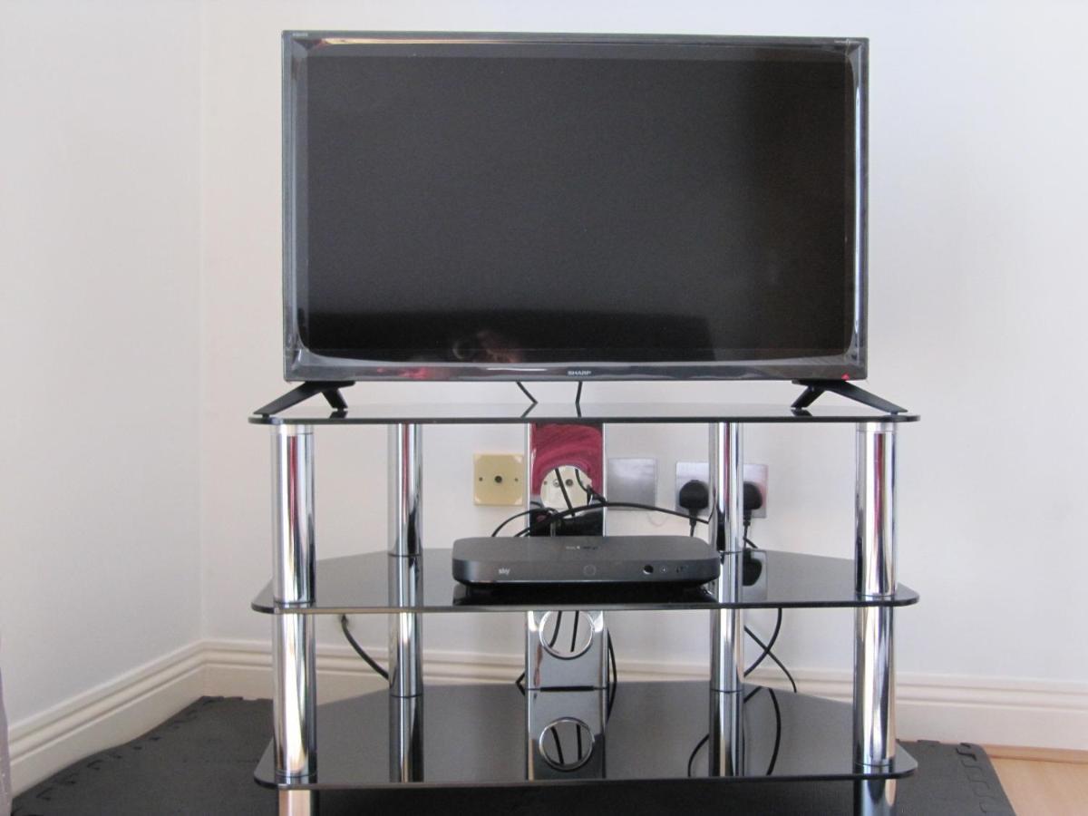 Cozy Off Road 2 Bedroom Cottage Apartment With Free Wi-Fi And Private Parking Glasgow Exterior foto